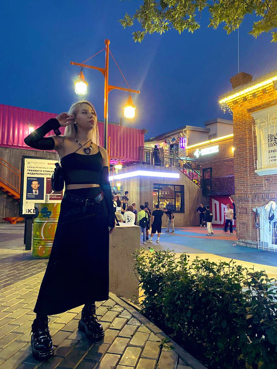 🖤Good night fam X🖤

🔗Where dreams are born, my heart gazes..