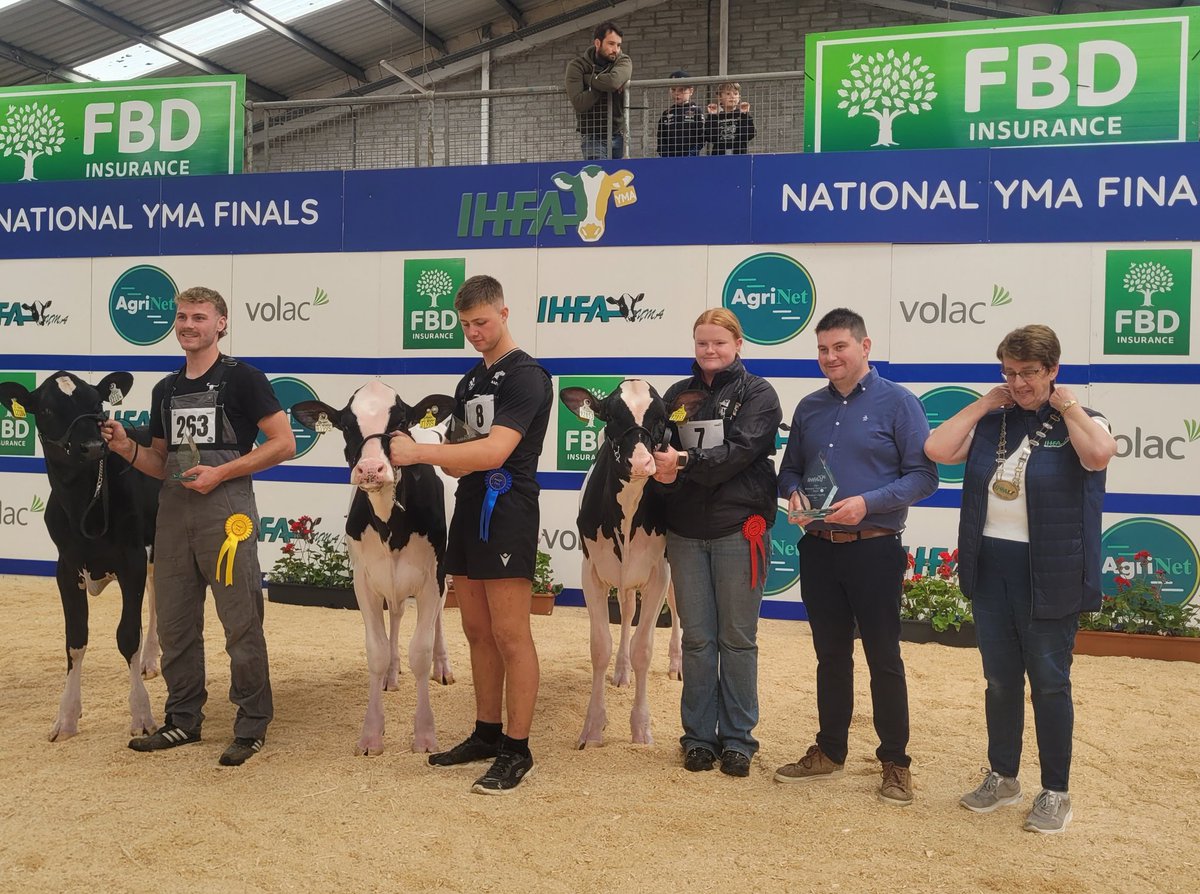 Peterhynes15's tweet image. Super proud of this young woman at @FBD YMA National Finals today #IHFA #YMA @AgriNetFarm
@irish_cow
๐ Individual clipping competition
&
Reserve Champion Handler
Also great to compete at a topclass youth show
#RathardHolsteins