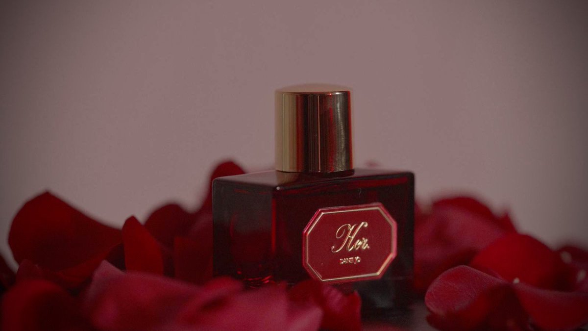 🌹 Introducing Her. by Danie Jo🌹 

A warm, sweet, seductive scent that leaves them wanting more. 💋

✨ Visit daniejofragrance.com to purchase ✨