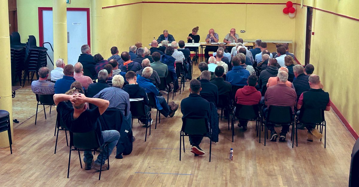 jj_hartnett's tweet image. Full hall here@Timoleague tonight as cork IFAfarmers gather to voice their concerns around the Nitrates Derogation. @COSullivanTD outlined the government position,followed by a discussion with the national environmental chair John Murphy &Geraldine O’Sullivan IFA policy executive
