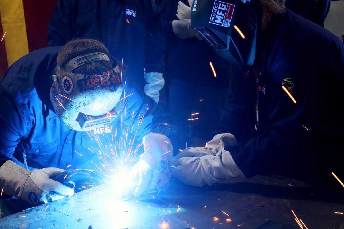 Back in Hawaii this week, hosting an Intro to Welding Instructor Workshop! 

Instructors from across the island are leveling up their skills to help train the next generation of welders and shipbuilders 🇺🇸⚓ #Welding #SkilledTrades #ProjectMFG