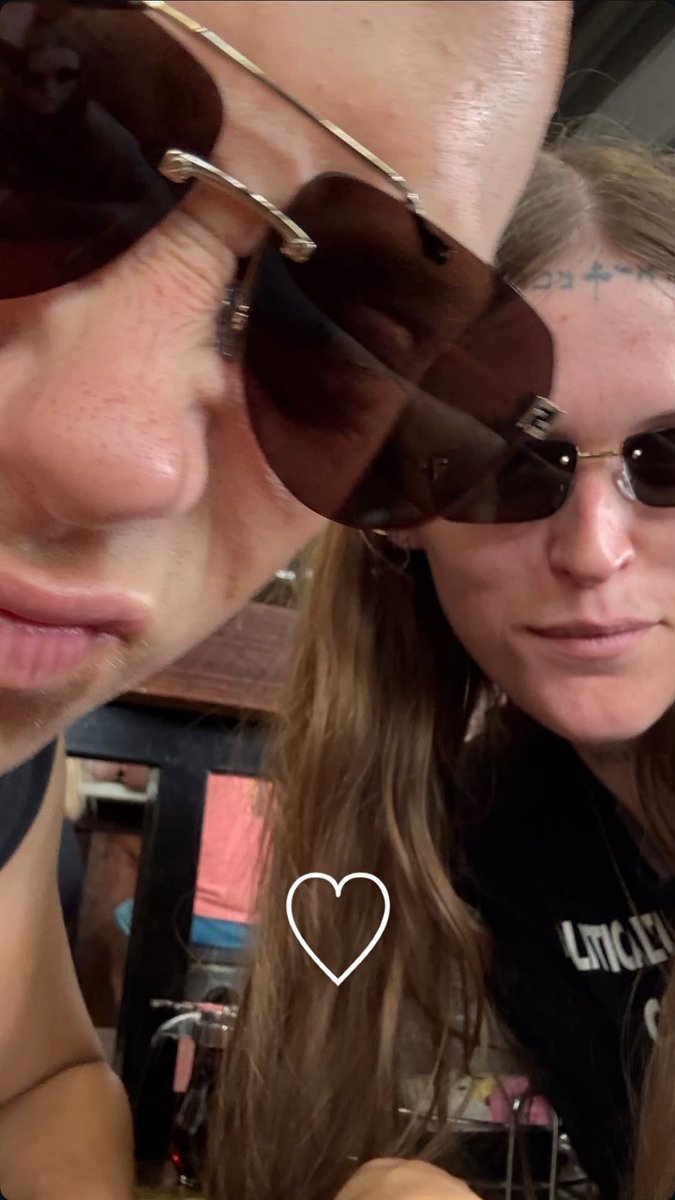 ethelcaindata's tweet image. hayden via instagram stories ♡