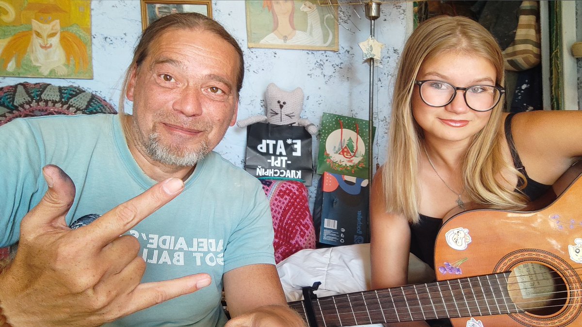 SlavaLim's tweet image. Мы никуда не пропали. Мы записали 6 своих песен! Скоро будем в ваших наушниках 🤘🎸💜❤️