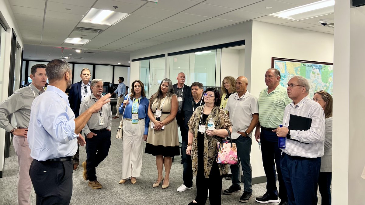 flpublicpower's tweet image. FMEA was pleased to offer an intimate pre-conference event this year as part of the FMEA Annual Conference. Thanks to FMEA partner & supporter, @TEAPublicPower, for providing an office & energy trading floor tour, highlighting the services TEA offers to #FLPublicPower clients.
