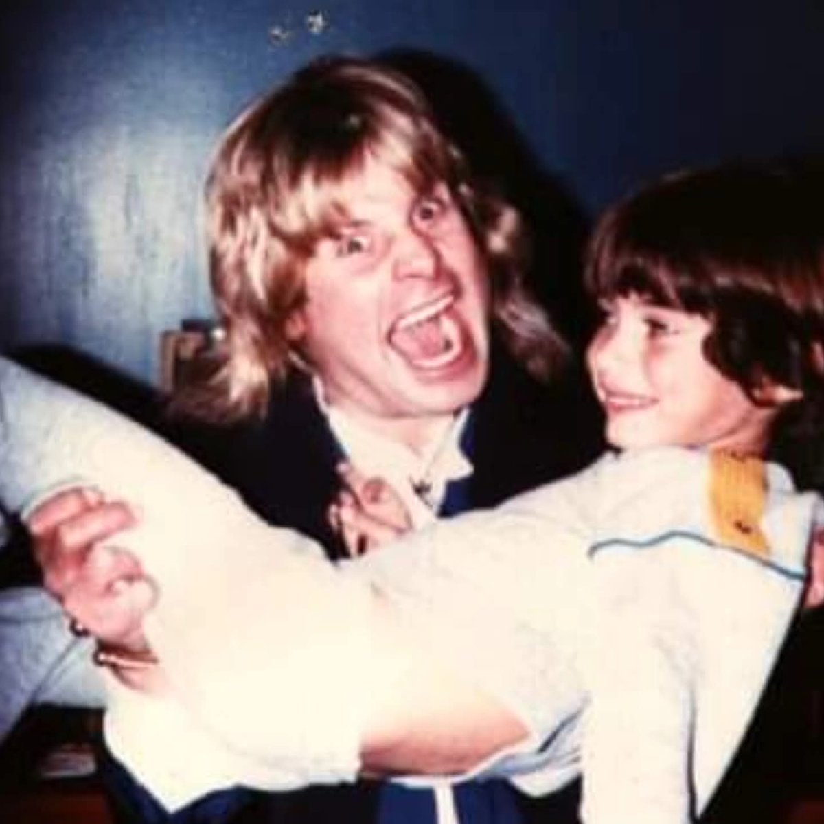 CMoonlightFilms's tweet image. Rest in peace, Ozzy. Here's my brother with him. We met him backstage at a Deep Purple concert.