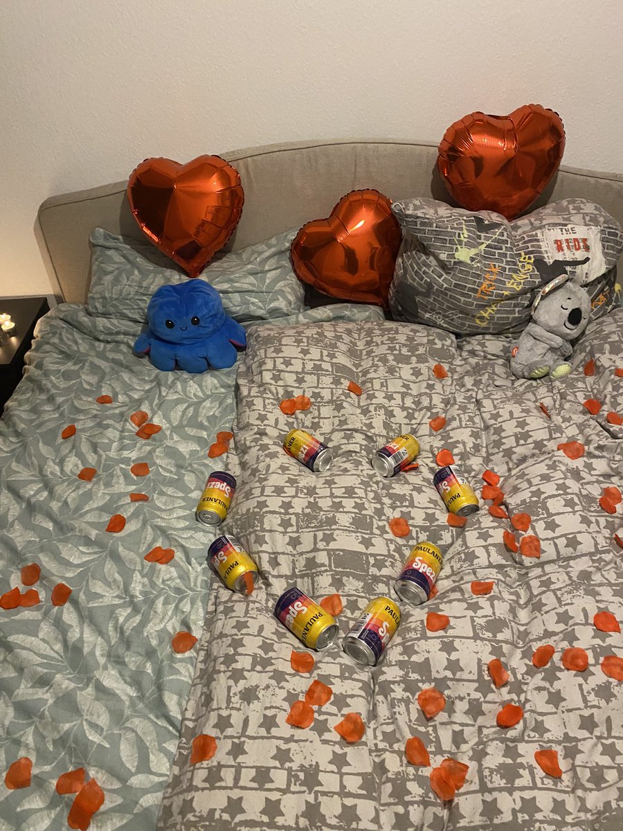 RZN YuiCee tweet media