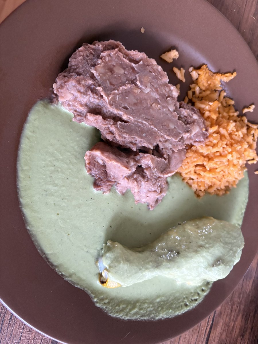 Pues me hice de comer algo rápido… gustan?