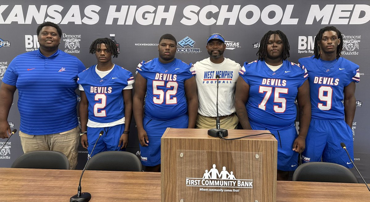 Arkansas Prep Sports (@arprepsports) on Twitter photo Coach Vincent Newton and the West Memphis Blue Devils. Coach Vincent Newton and the West Memphis Blue Devils.