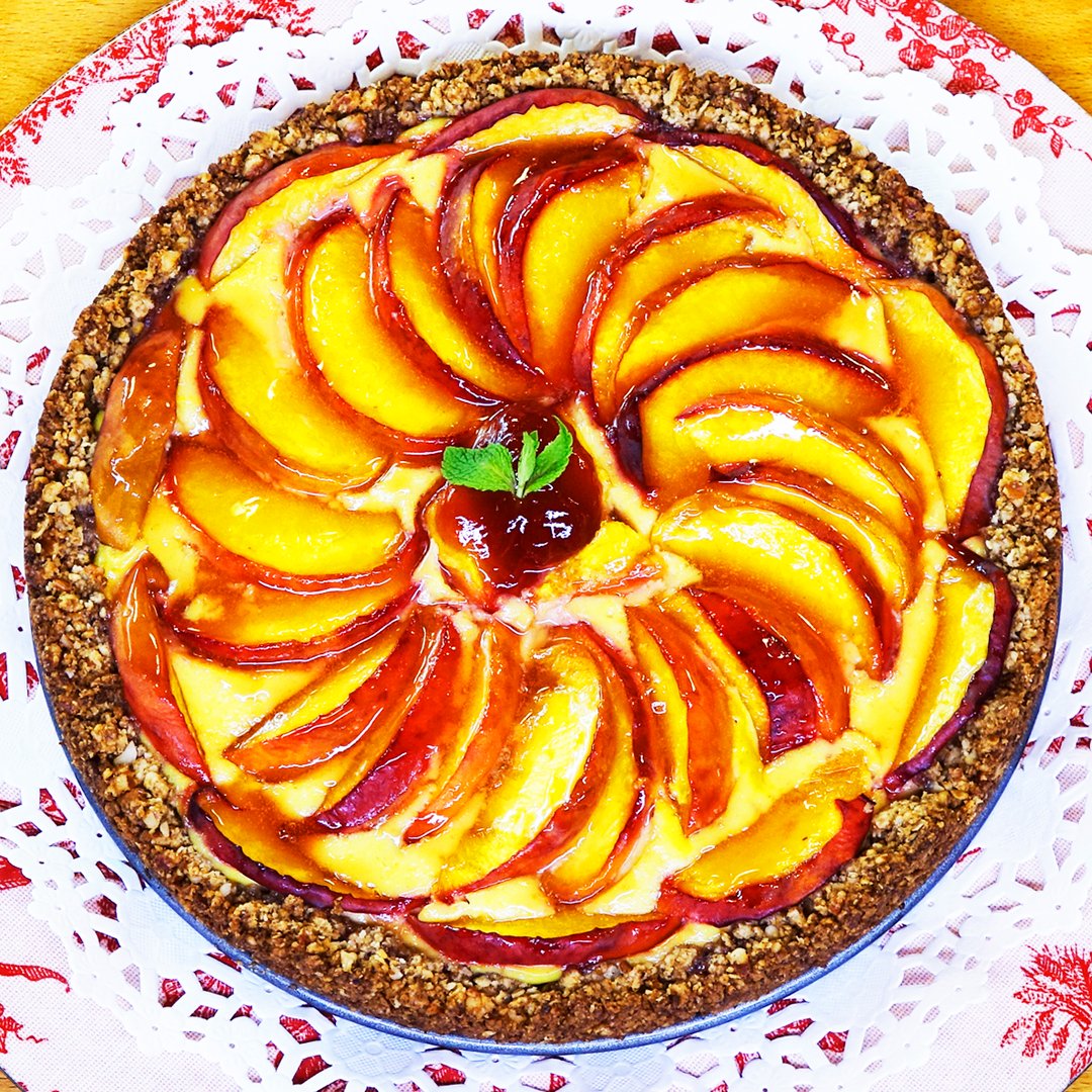 Jazzyvegetarian's tweet photo. Here's a delicious #vegan and #glutenfree fruit tart that takes advantage of beautiful summer peaches. It's a pretty dessert that beautifully showcases this sweet southern fruit favorite.🍑🍰☀️https://t.co/By6oQ77n94
#glutenfreebaking #plantbased #peaches #veganbaking #dessert https://t.co/KkC0YdHdqg