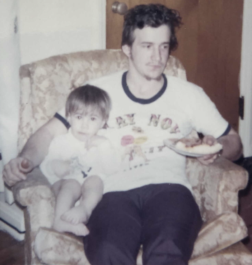 RavensNest1776's tweet image. This afternoon, I learned of your passing. I am numb.
I sit here wondering what's wrong with me.. why can't I cry, even? And I know it's because my capacity to process anything else this year has shut down. I'm focused on my son who needs me to be strong right now.
Still, I'm…