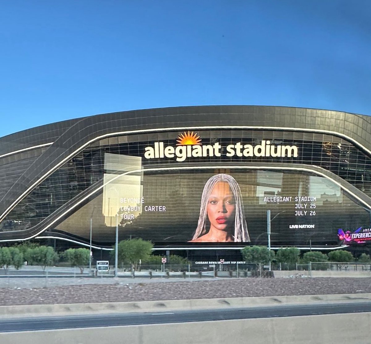 B7Album's tweet image. Allegiant Stadium in Las Vegas is gearing up for Beyoncé’s COWBOY CARTER finale
#CowboyCarterTour