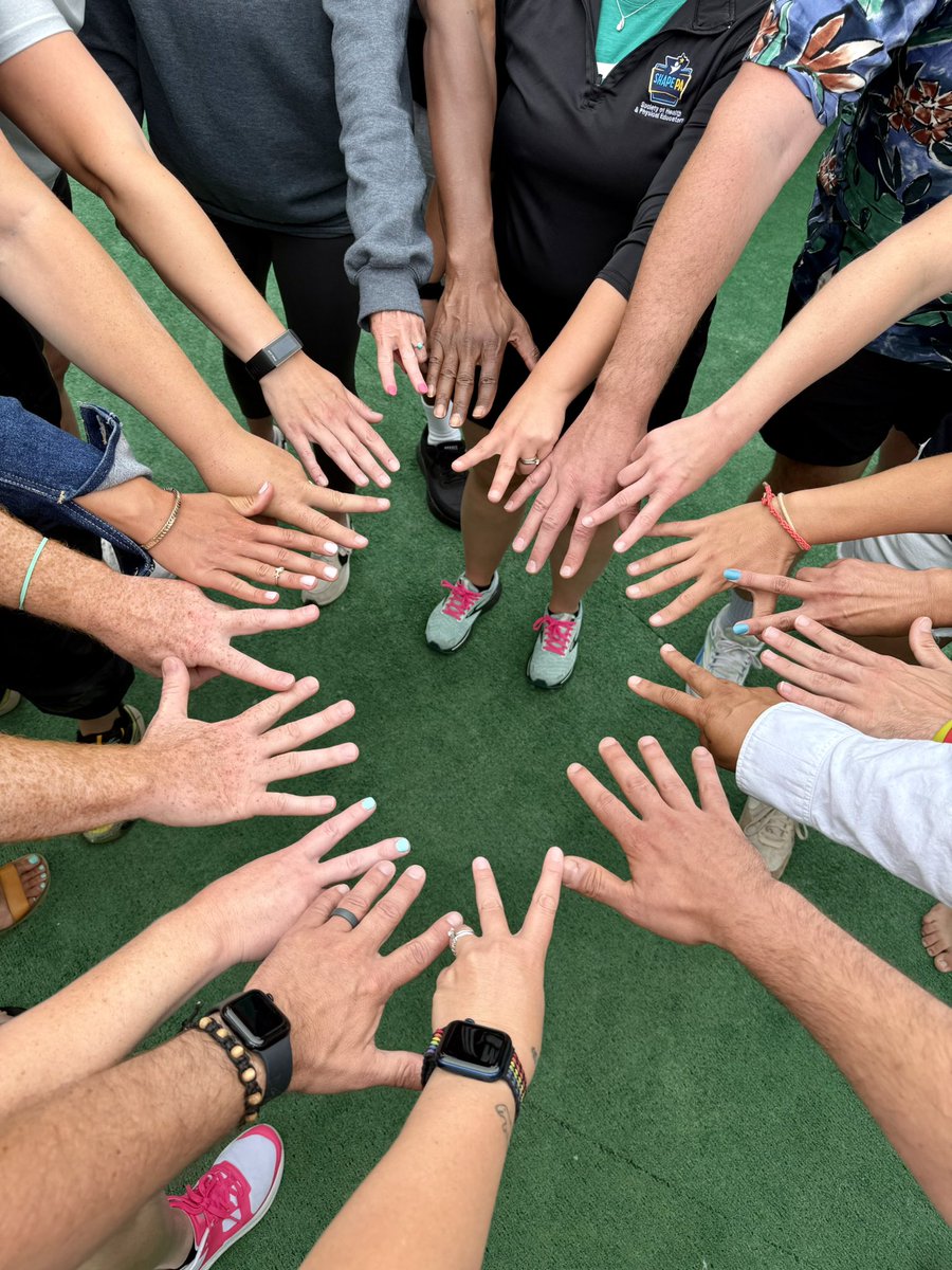 Melanie Smith tweet media