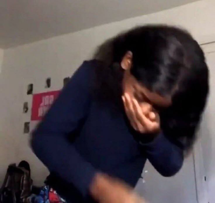 airsadie's tweet image. watch megan attach herself to shakira, toni & yasmin now she knows how hated meg and helena are #loveisland
