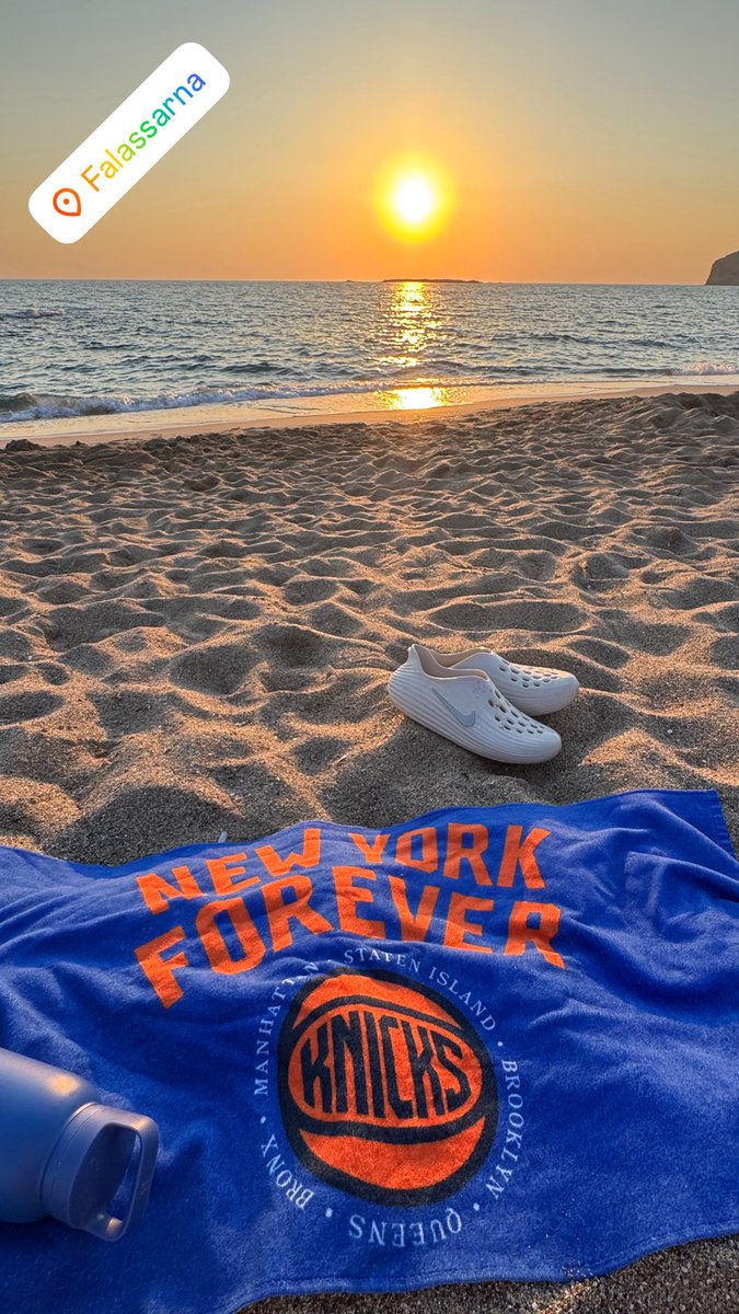These Greek Sunsets hit different… 
📍 Falasarna Beach, Crete, Greece 🇬🇷 
#sunsetdiaries 
#Greece 
#crete 
#Falasarna