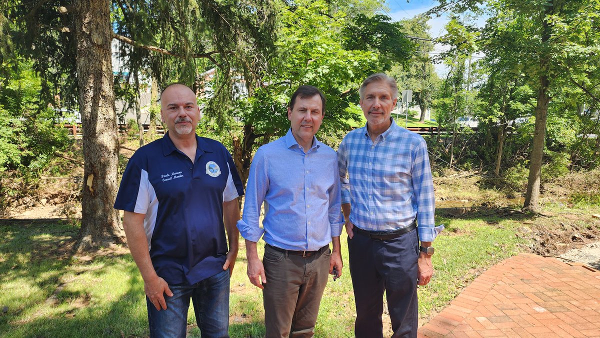 CongressmanKean's tweet image. Last Friday, I toured flood-damaged areas in New Providence with Mayor Al Morgan, in Watchung with Mayor Ron Jubin and Councilman Paolo Marano, and in Green Brook with Mayor Jim Van Arsdale to see firsthand the devastation caused by last week's storms.
Our office remains in…