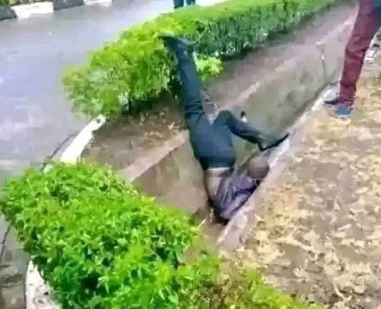 Embengo_FC's tweet image. Some teams next season after playing Embengo fc🤣🤣🤣🤣