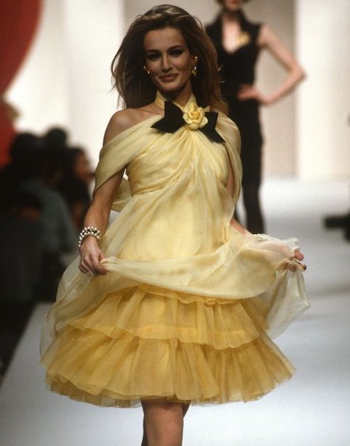 LaModeUnknown's tweet image. Chanel by ✨Karl Lagerfeld✨ Spring/Summer 1991 Couture. 🪡
