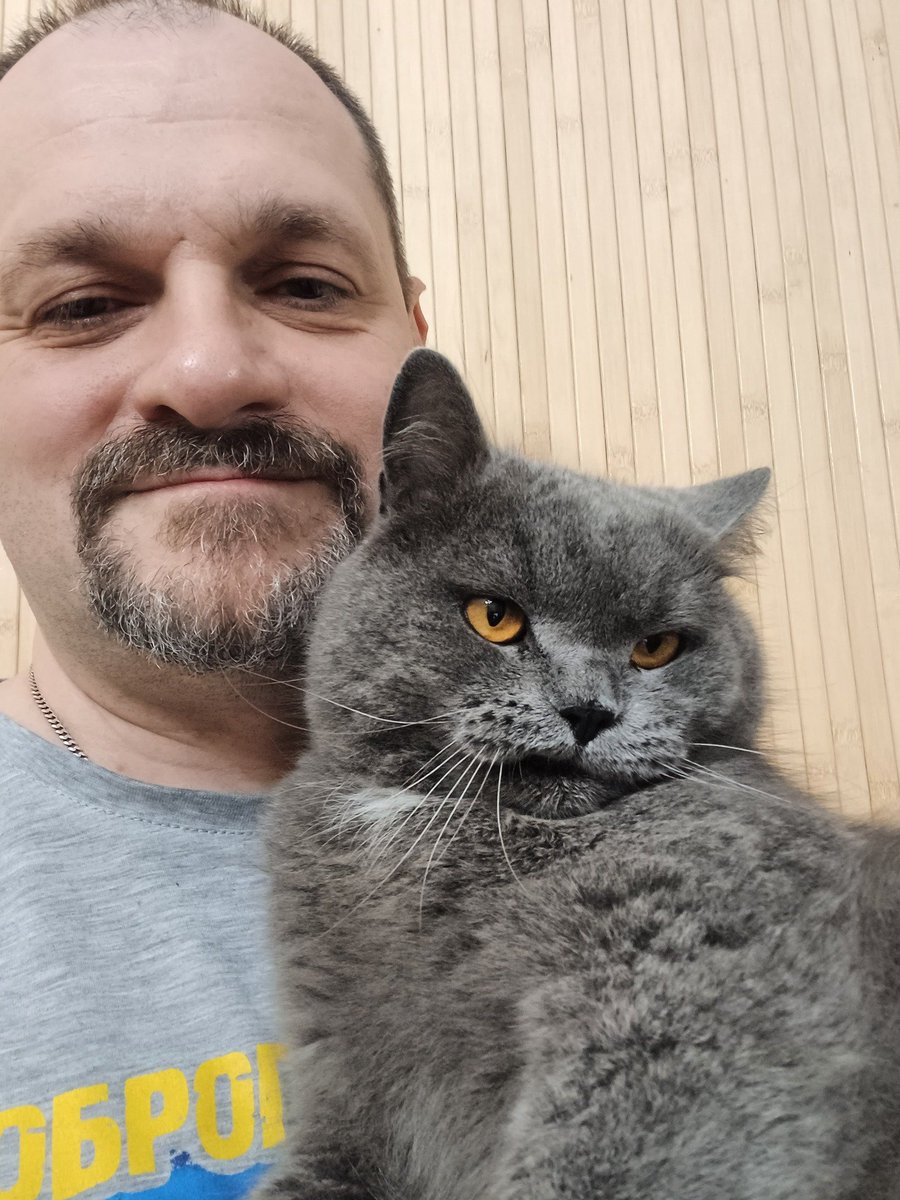 Y_Chornomorets's tweet image. Brynchyk reminds everyone that we need to change the military leadership to those who will create a system that saves the soldier, and not plug holes with them for a few days, as if he were another "expendable item".
Normal evacuation of the wounded from the battlefield in armor,…