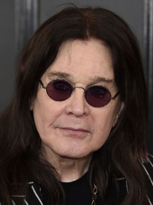 emubrigadier's tweet image. Ozzy was such a legend!
I love his early sci-fi novels.
Охота на Изюбря was good as well.