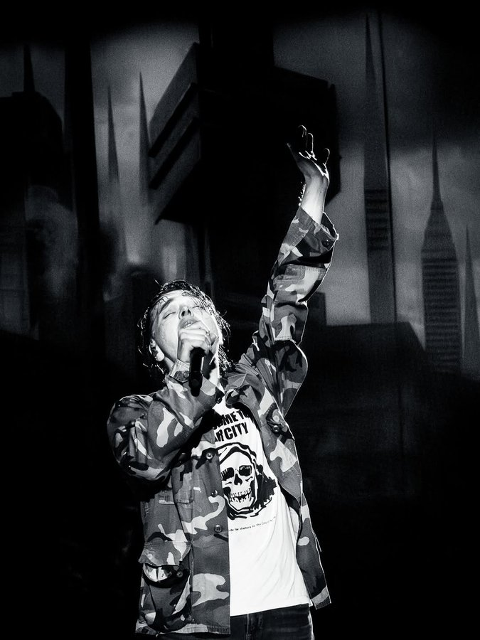 MCRupdates1's tweet image. An angel
📸 by Vanessa Caron-Cantin for @HeaviestofArt
#MCRSF