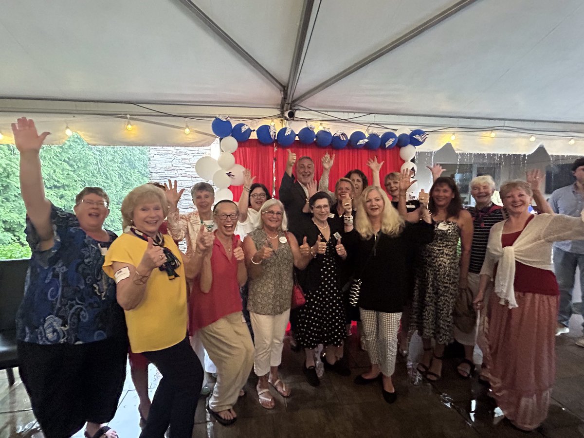 LoudounGOPWomen's tweet image. 🇺🇸🐘Join the Loudoun County Republican Women's Club!
✅Meet great people.
✅Have fun.
✅Make a difference.
➡️ Submit your membership form TODAY ➡️ loudoungopwomen.org/membership