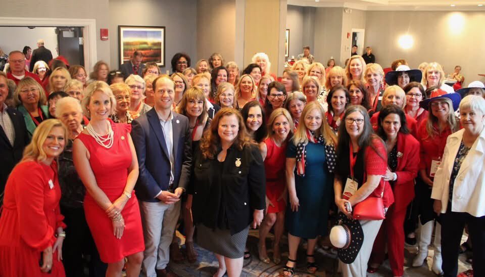 LoudounGOPWomen's tweet image. 🇺🇸🐘Join the Loudoun County Republican Women's Club!
✅Meet great people.
✅Have fun.
✅Make a difference.
➡️ Submit your membership form TODAY ➡️ loudoungopwomen.org/membership