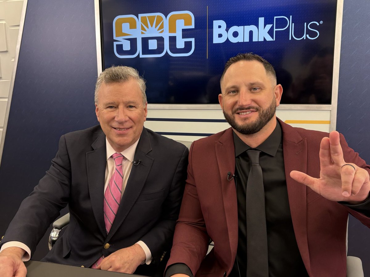 MattStewartTV's tweet image. Day 1 @SunBeltFB Media Days. Great to visit with @ULM_FB Coach @bryantvincent44. @TXSTATEFOOTBALL Coach @GJKinne. @AStateFB @CoachButchJones. ICYMI all @SunBelt studio interviews archived WatchESPN and @ESPN app