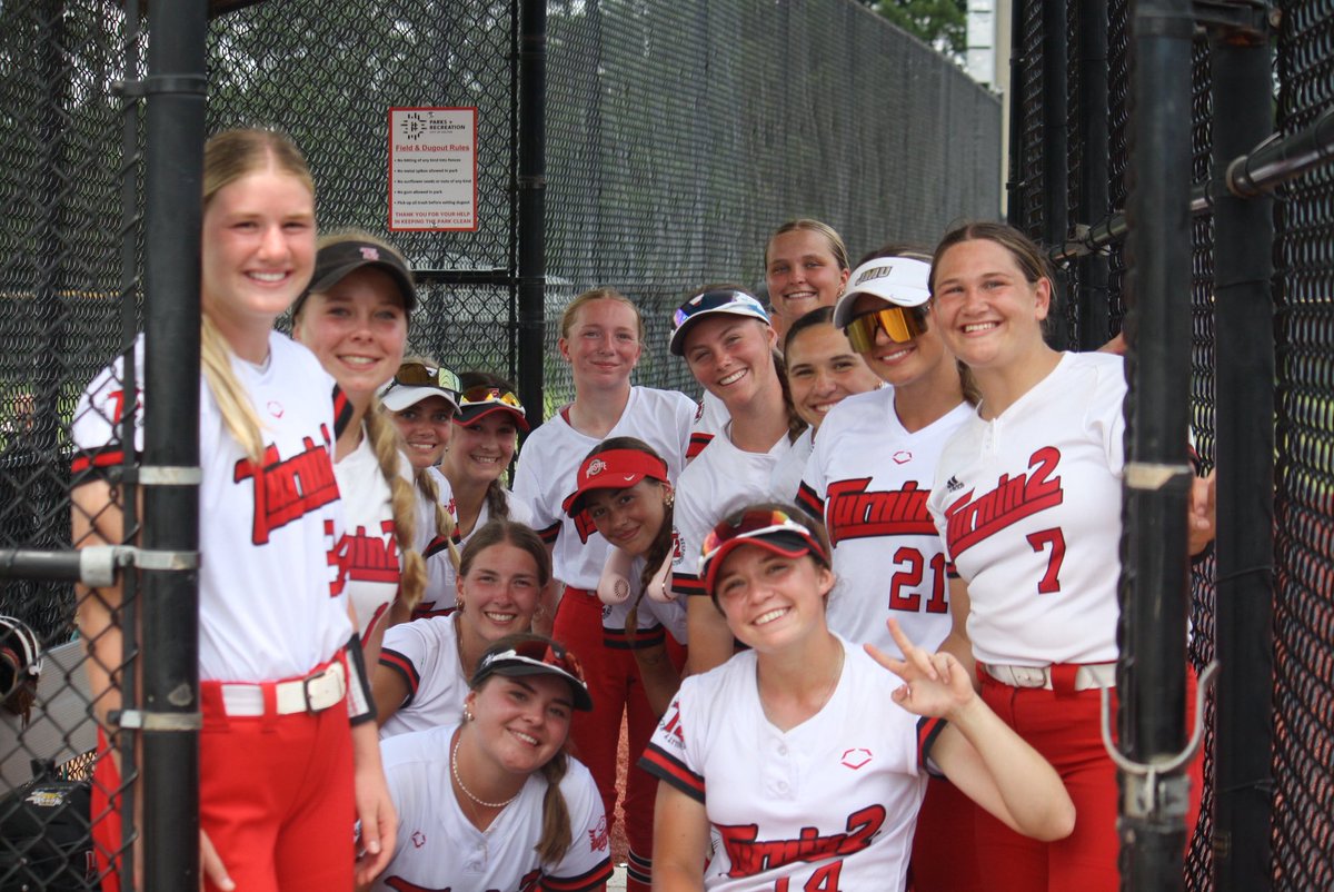 paigenicole2027's tweet image. Took the mound in Game 2 and secured the dub! 💪🏽 Offense was 🔥, defense was lockdown. Next one’s at 6PM on Field 8 @ NYB— let’s keep it rolling! 💥🥎
@T2Robeson @Kenzie_LongT2