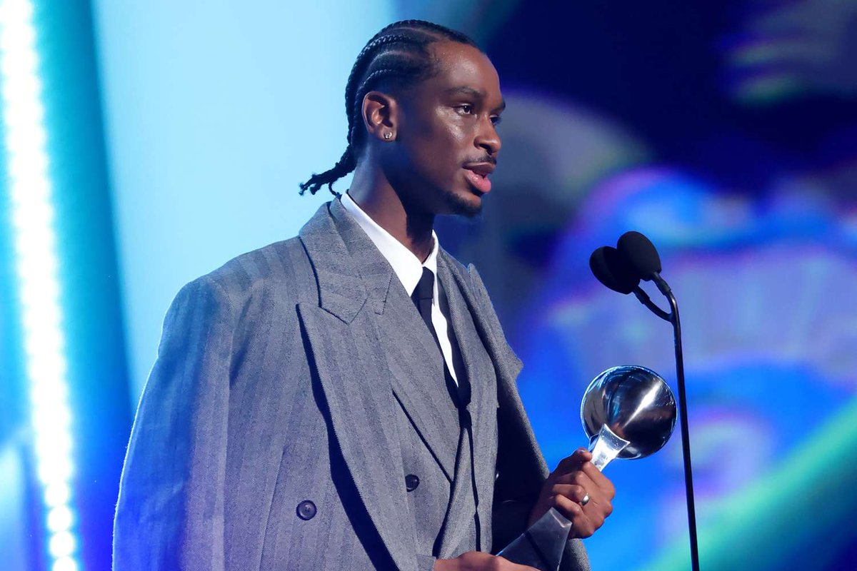 playoffokc_'s tweet image. Shai Gilgeous-Alexander is coming to Hamilton for a hometown rally in his honour
Shai Gilgeous-Alexander will also receive the key to the city, the first recipient since 1998
WOW....