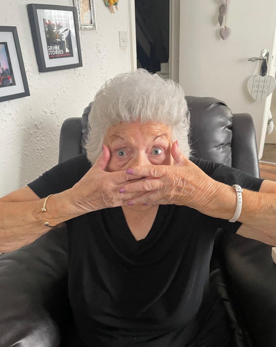 Firsttouchltd's tweet image. There's a way Victor Gyokeres has stolen the hearts and favour of Arsenal players 🔥🥰💥❤️😋