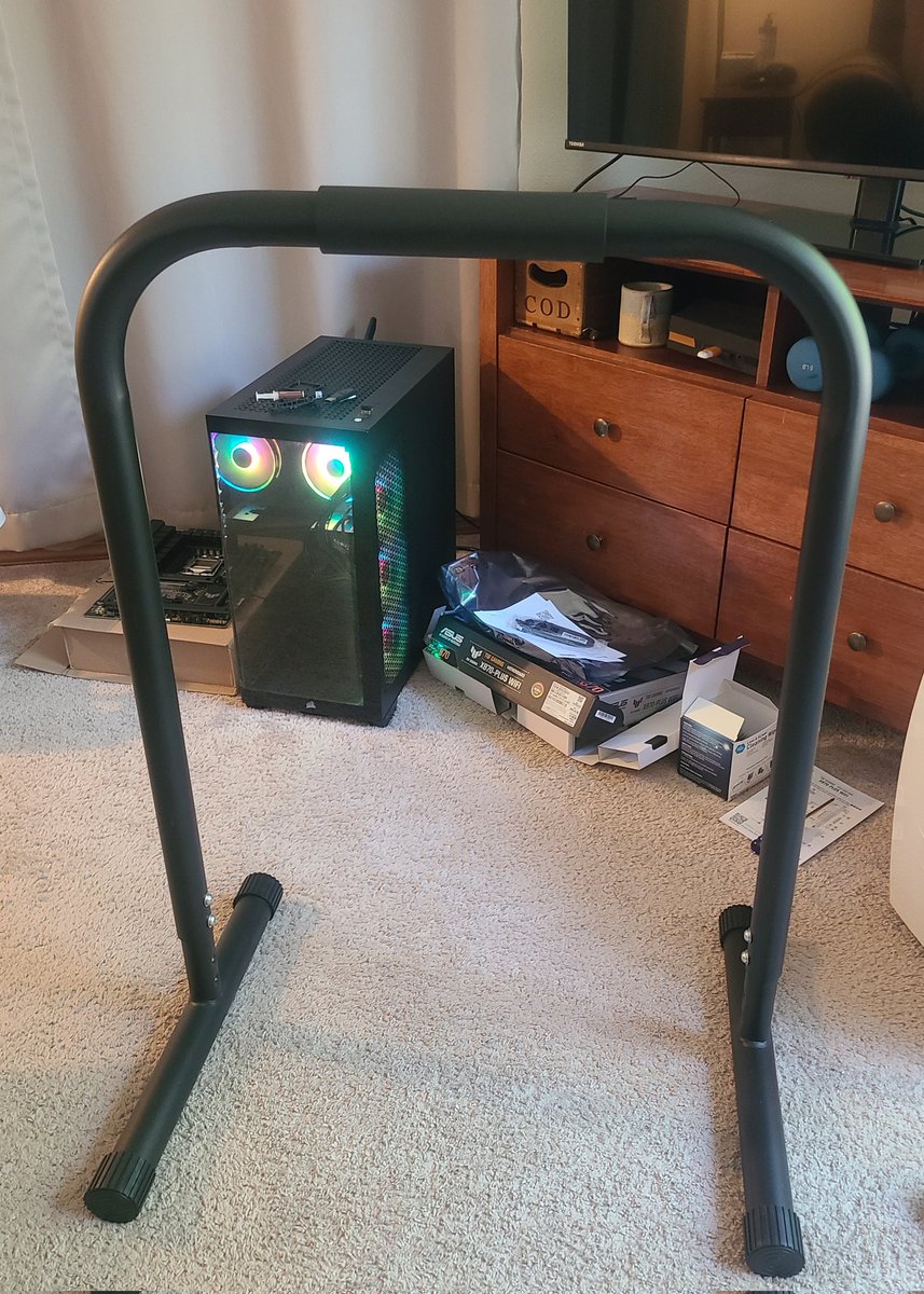 Seppi_Author's tweet image. I&apos;ve got these portable parallel bars that I&apos;m supposed to place at each side of my chair. Then I&apos;ve got to grab hold and push until my ass clears the chair, and my arms are fully extended.

They&apos;re a real bitch and they hurt like hell.

It takes a sadistic ball breaker to get me…