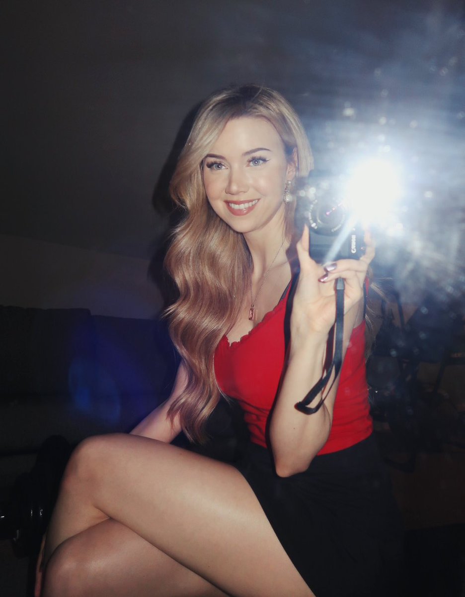 dizzykitten7's tweet photo. Hi :) https://t.co/gtjocJfvMm