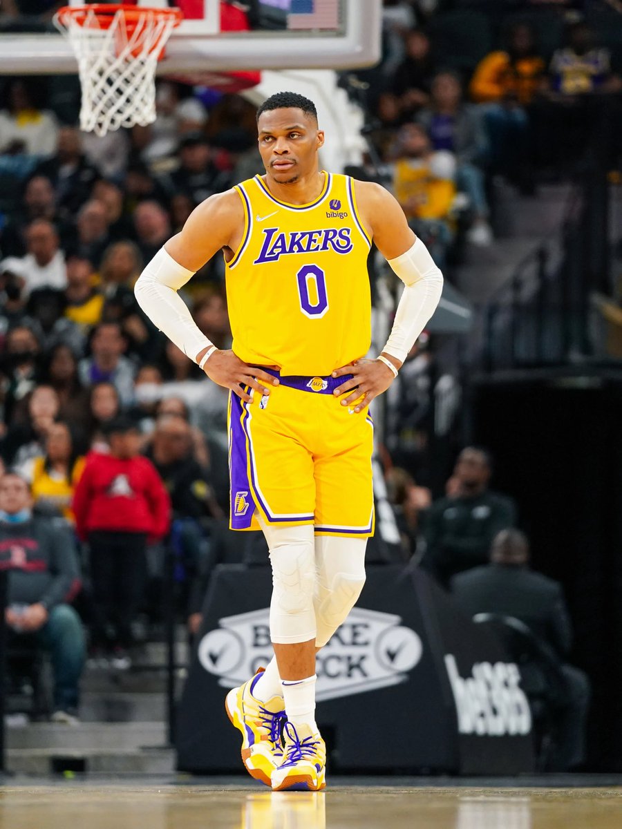 LeBron__legacy's tweet photo. Need Westbrook on the Lakers badly https://t.co/Jp6etzZtrN