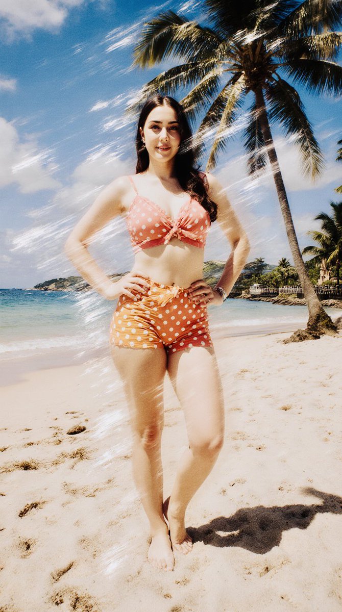Loon26's tweet image. Tropical polka dots. 
#AIartists #AIArtistCommunity #Ai #AIArtwork #AIArtGallery #tropical #polkadots #bikini #surrealart #3D #design #INSTAGRAM #classic #cool #portrait