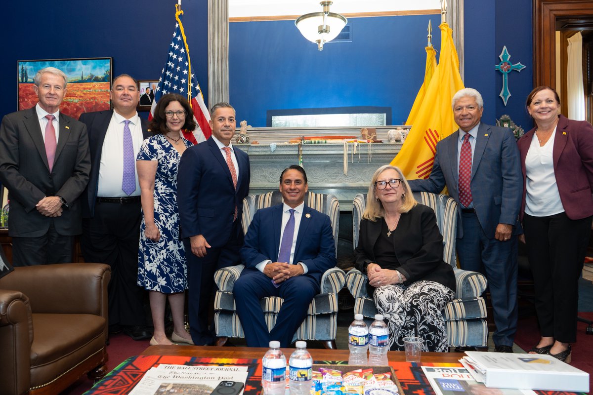 SenatorLujan's tweet image. I was honored to welcome @LtGovMorales and the New Mexico Military Base Planning Commission to my office this morning.
Our New Mexico Delegation is working to secure more than $183 million for our military bases for FY26, and we’re working together to ensure every dollar is put…