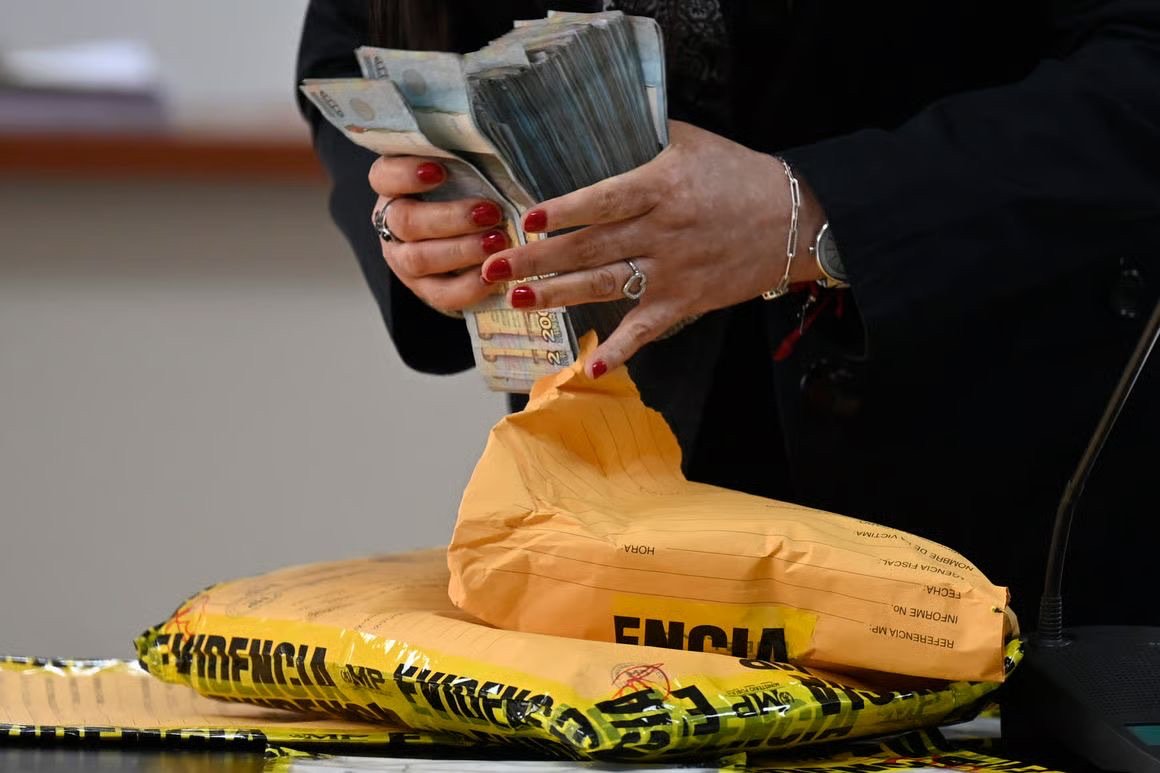KShevchenkoReal's tweet image. Illicit finance is a $2T global problem and payment chains are getting more complex.So now, @FATFNews is tightening rules. By 2030, cross-border payments over $1,000 must include the sender’s name, address, and date of birth, writes @TheBanker. This shift is a a…
