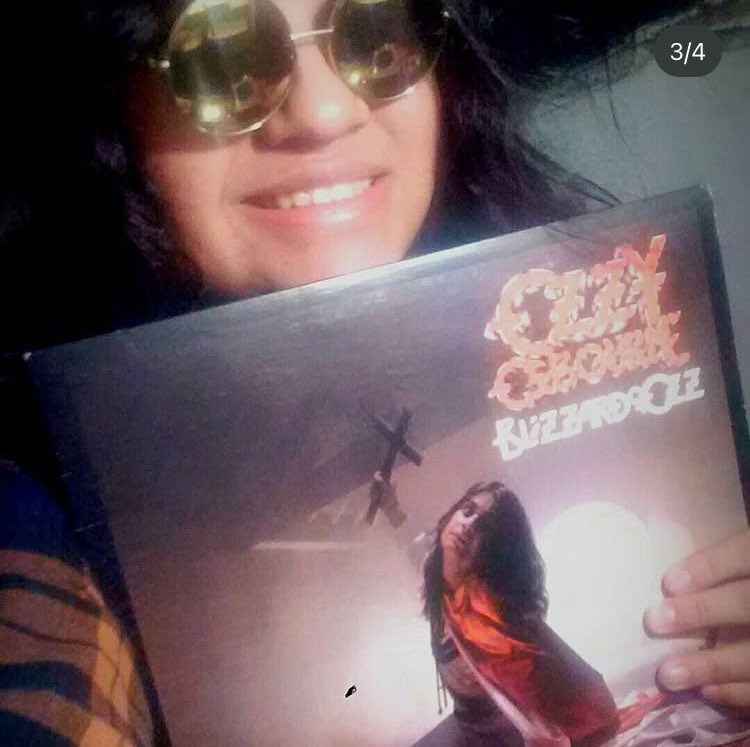 GATLINGX_X's tweet image. High school me celebrating Ozzy’s 70th birthday in 2018. Ozzy was and always will be an inspiration to all Metal fans. The gift of Black Sabbath birth so many great artists to come. Thank you for everything. R.i.P. Ozzy Osbourne