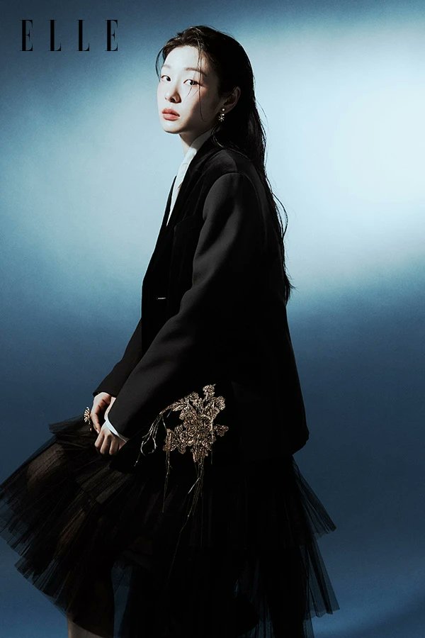 eunju975's tweet photo. #김연아 #YunaKim
#金妍兒 #キムヨナ
#Dior #디올
#ELLEHongKong
8월(2035)
#ElleStar #Coverstar
#DiorFall25
#Interview
【封面專訪】金妍兒:繼續優雅地滑行
https://t.co/5CIsukgXJ7 https://t.co/soZmHJhmqJ