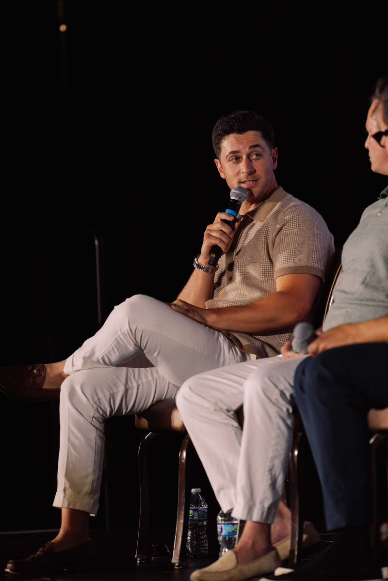 NapaInstitute's tweet image. The inaugural Napa Institute Arts Festival is officially underway at the Meritage Resort!
We opened with a powerful panel on “Reclaiming the Arts” featuring Dan Peate, David Henrie, Siobhan Fallon Hogan, Bas Rutten, and Ben Everard.
#catholic #catholicart #catholiccreatives