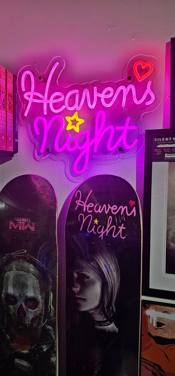 imTheRealMetal's tweet image. Found the best place to put my Heaven's Night sign ❤️⭐️ @OKSGEAR #SilentHill2 #HeavensNight