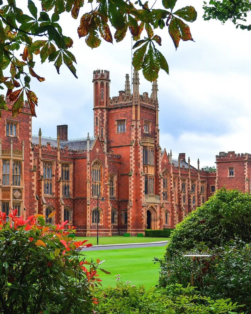 Beautiful <a href="/QUBelfast/">Queen's University Belfast 🎓</a> ✨😍  

📸 Credit to nunzio.anis for this unreal capture!

#VisitBelfast