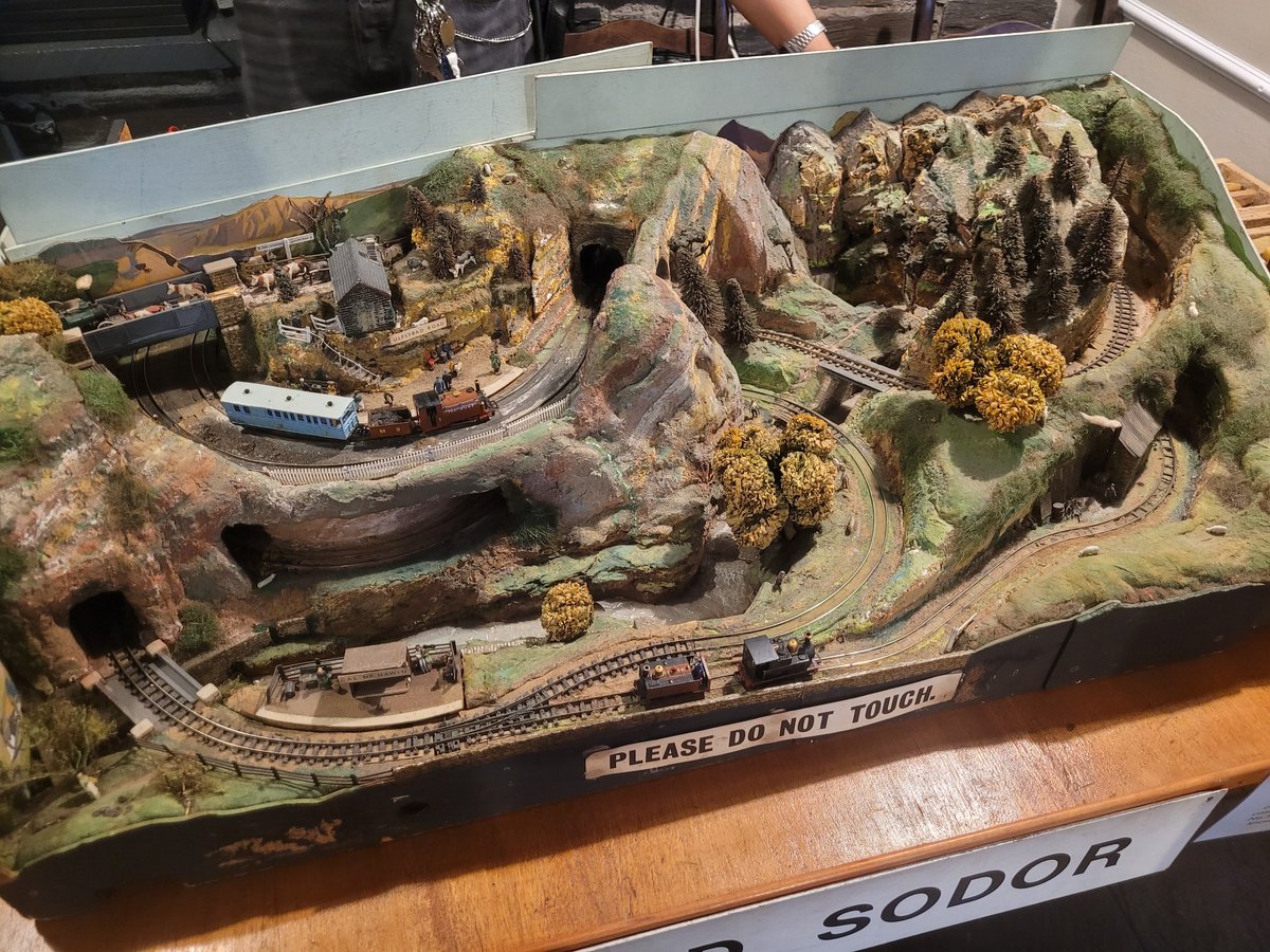 Goodwin_Modelling tweet media