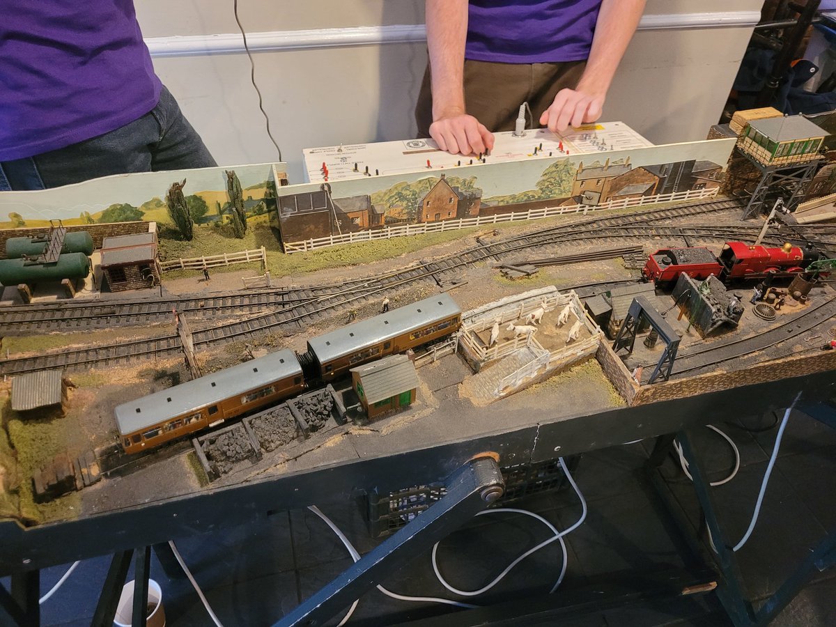 Goodwin_Modelling tweet media