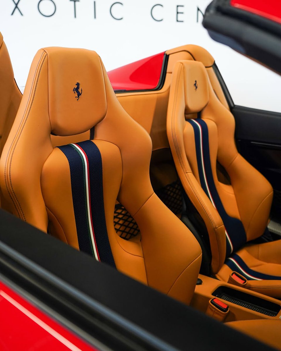 duPontREGISTRY's tweet image. 2015 Ferrari 458 Speciale Aperta | Asking Price: $1,799,800
This lightweight Ferrari, limited to just 499 units, is presented in Rosso Corsa loaded with Blue carbon fiber throughout!