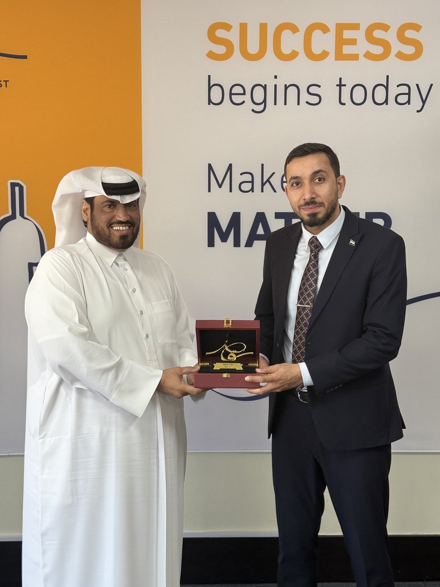 عماد الدين حمد Emad Alden Hamad (@emadaldenhamad) on Twitter photo زيارة متميزة لإخواننا في <a href="/QATAR_POST/">QATAR POST📦 الشركة القطرية للخدمات البريدية</a> ناقشنا سبل التعاون بين البريد السوري والبريد القطري. زيارة متميزة لإخواننا في <a href="/QATAR_POST/">QATAR POST📦 الشركة القطرية للخدمات البريدية</a> ناقشنا سبل التعاون بين البريد السوري والبريد القطري.