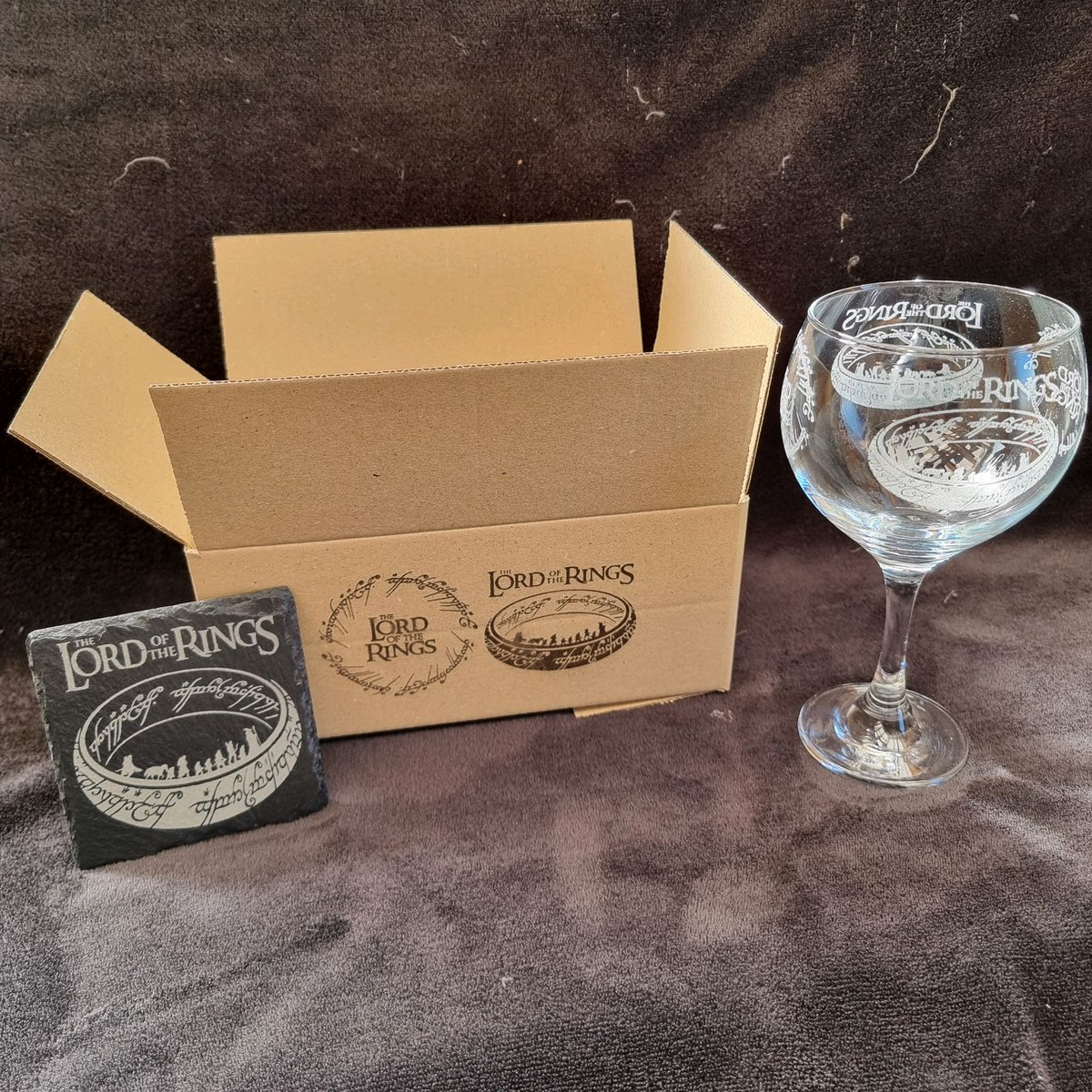LeadDIYshop's tweet image. Looking to add a touch of Middle-earth to your drinkware collection? 🌍🍷 This Lord of the Rings glassware set is a good choice! 🧙‍♂️ What's your favorite fantasy movie?

🌐Website shop and socials🌐
🔗🔗🔗
linktr.ee/LeadDIYshop

#LordOfTheRings #FantasyFan #MiddleEarthVibes
