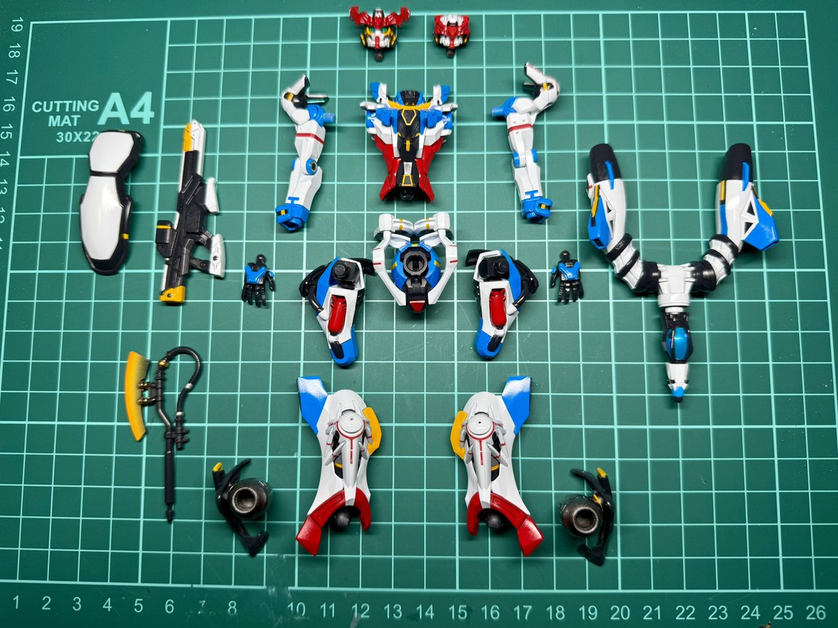 kuchi0905's tweet image. #ジークアクス 進捗！

おはようございます🙌
昨晩、最終調整やら撮影やらしてたら、楽しくなってきてだいぶ遅くまで弄り回してました🥱
今晩19時前後に完成をアップ予定です♪

#ガンプラ好きと繋がりたい #GQuuuuuuX #HG #プラモデルライフ