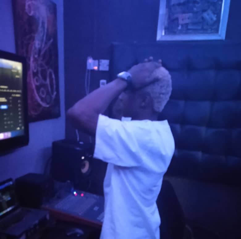 yungbosmusic's tweet photo. B.O.S ποΈ.
Still making π¨πΎβπ³π€π§.
#beyondopticsight #albummode #projectmakingprogress #γγ±γ’γ³γγ¬γΌγ³γ #LoveIslandUK #AISSIAMxBUS #HeadOverHeels #PokemonPresents # https://t.co/1JLhTBUkLw