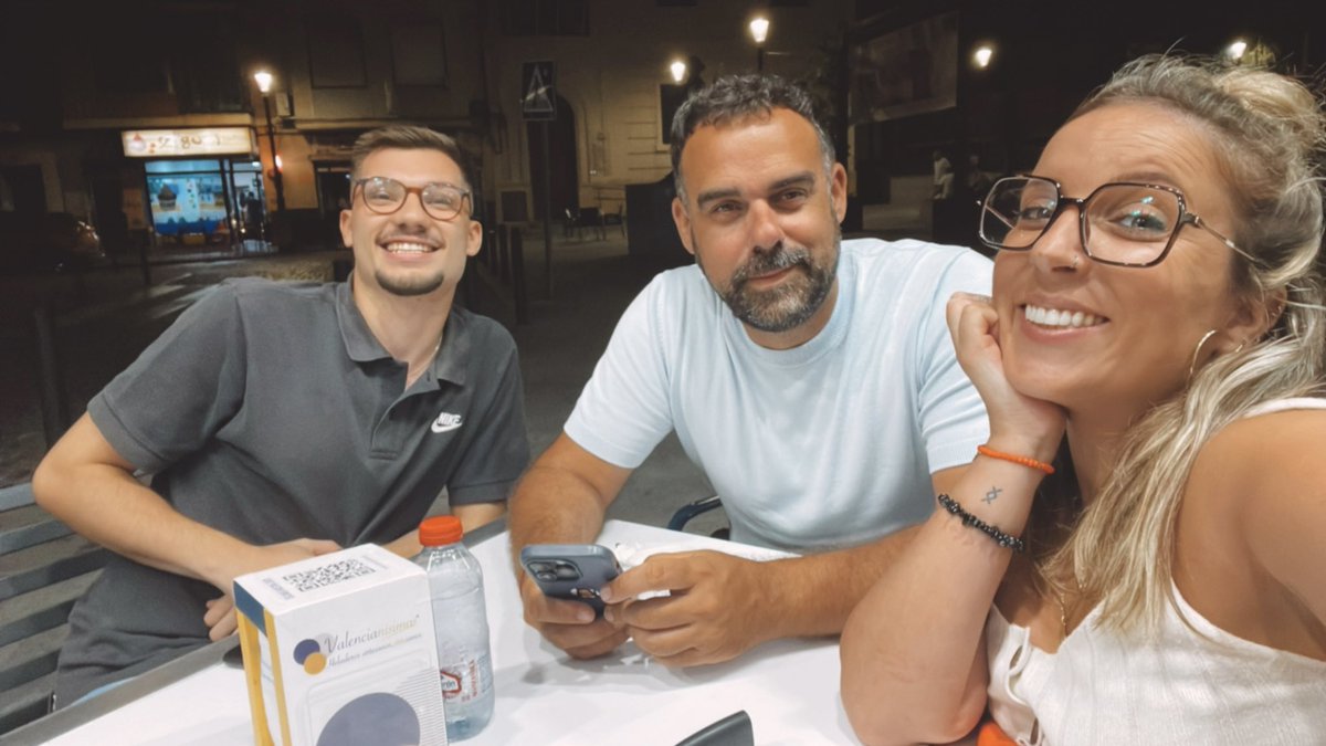 Bien de martes con <a href="/javimaba/">javimaba</a> y <a href="/israelsalmeroon/">Israelsalmeron23</a> 🎙️ 

¡Buenas noches! 🤍