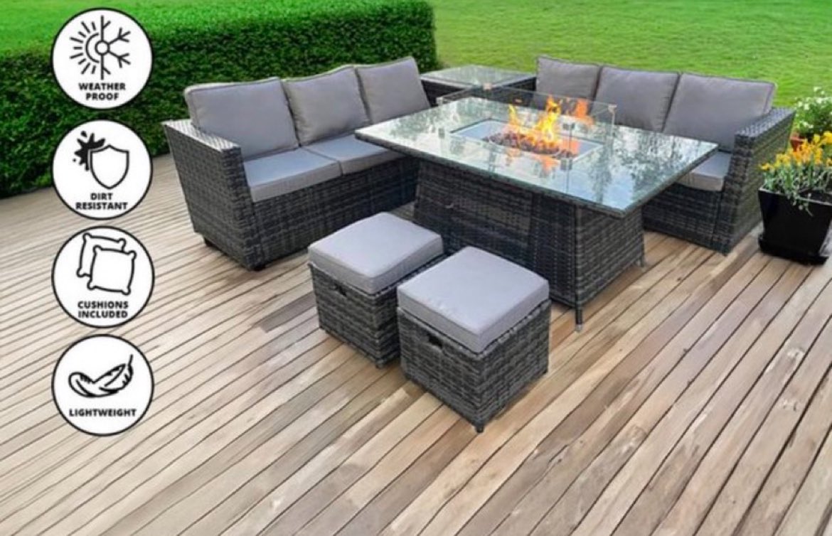 This stunning rattan garden furniture set with fire table is a FANTASTIC PRICE!! 

Check it out here ➡️ awin1.com/cread.php?awin…
